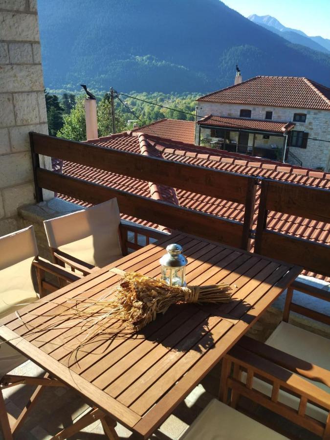 La Casa Di Pietra Villa Karpenísion Екстериор снимка